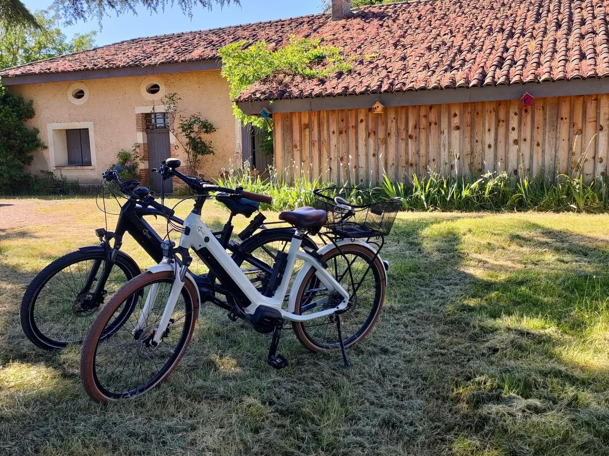 L' Embellie Sur Lot Bed & Breakfast Sainte-Livrade-sur-Lot Ngoại thất bức ảnh